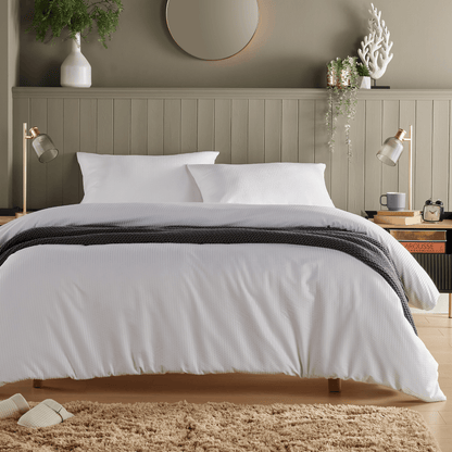 Monaco Seersucker Duvet Cover Set Quilt Cover Bedding Bed Linen Sets SINGLE / WHITE OLIVIA ROCCO Duvet Cover