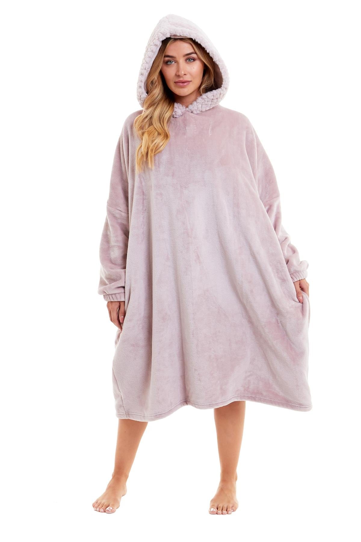 Women's Plush Hooded Poncho Blanket, Ladies Oversized Flannel Fleece H –  OLIVIA ROCCO